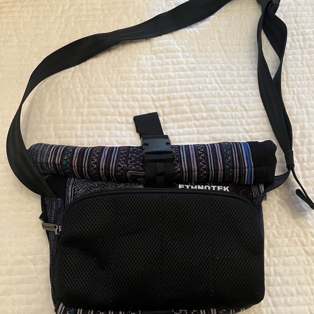 Ethnotek roll up bag
